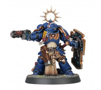 Warhammer 40,000 Lieutenant with Storm Shield